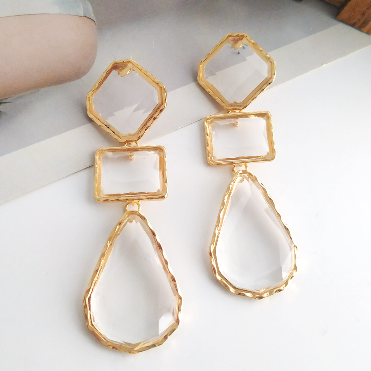 Vacation Square Water Droplets Alloy Inlay Acrylic Women's Drop Earrings display picture 4