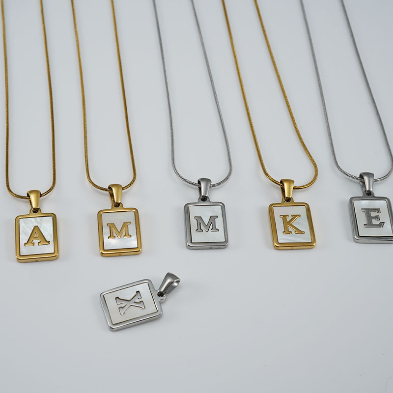 Stainless Steel 18K Gold Plated Casual Commute Plating Inlay Letter Shell Pendant Necklace display picture 1