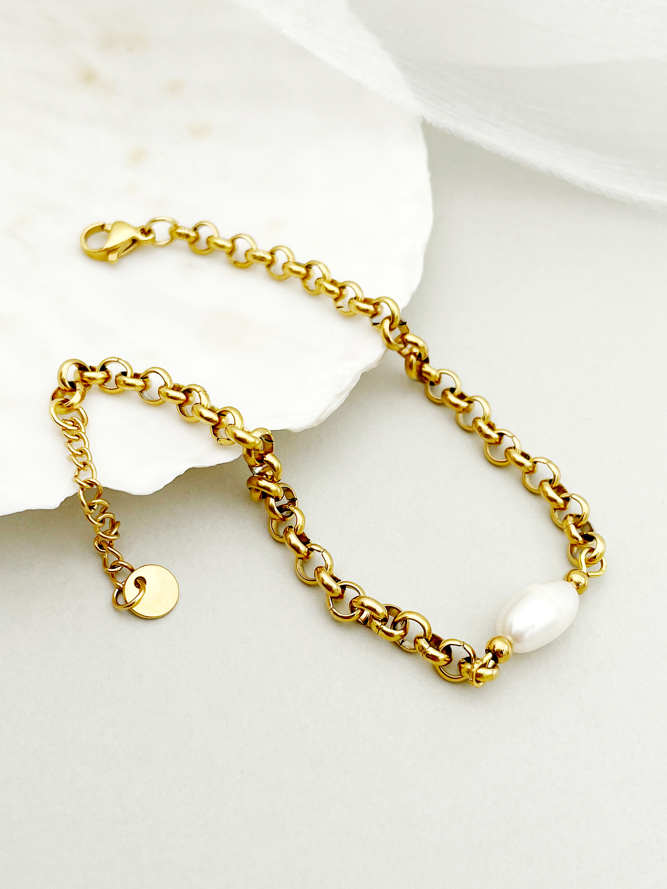 French Style Simple Style Irregular 304 Stainless Steel Freshwater Pearl 14K Gold Plated Bracelets In Bulk display picture 1