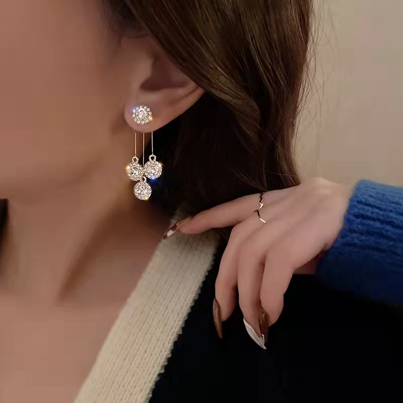 Ig Style Round Tassel Alloy Plating Inlay Rhinestones Gold Plated Silver Plated Women's Drop Earrings display picture 4