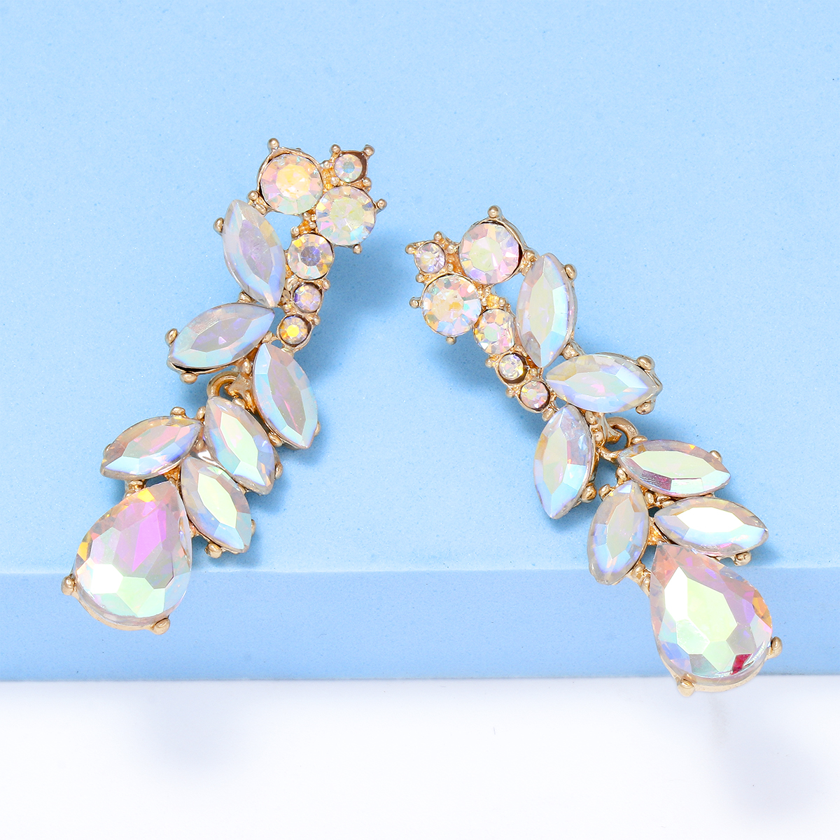 Luxurious Lady Streetwear Leaf Alloy Inlay Glass Stone Women's Drop Earrings display picture 9