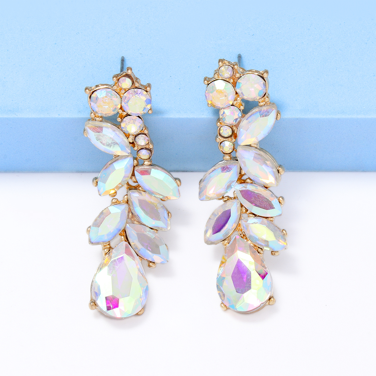 Luxurious Lady Streetwear Leaf Alloy Inlay Glass Stone Women's Drop Earrings display picture 10