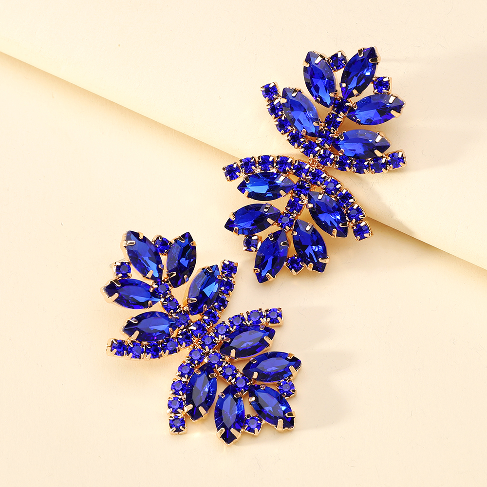 Glam French Style Beach Maple Leaf Copper Alloy Inlay Artificial Gemstones Women's Drop Earrings display picture 6