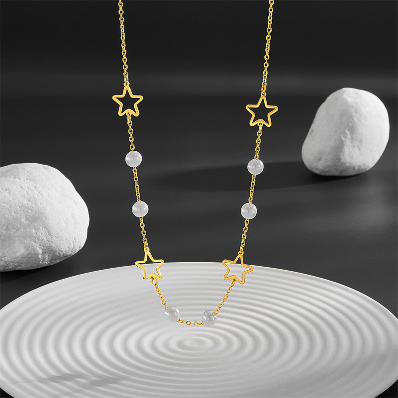 Vintage Style Simple Style Star Butterfly Stainless Steel Pearl Plating Hollow Out 18k Gold Plated Necklace display picture 4