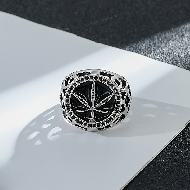 Hip-hop Punk Streetwear Maple Leaf Alloy Silver Plated Men's Rings display picture 1