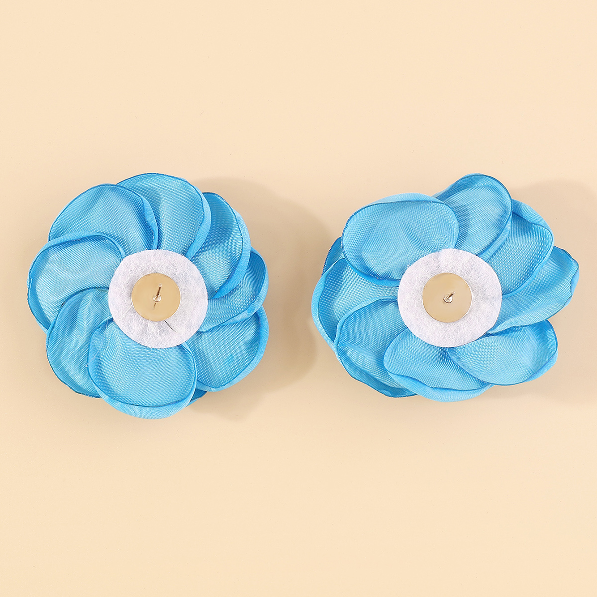 1 Pair Elegant Cute Vintage Style Flower Handmade Cloth Iron Fabric Ear Studs display picture 27