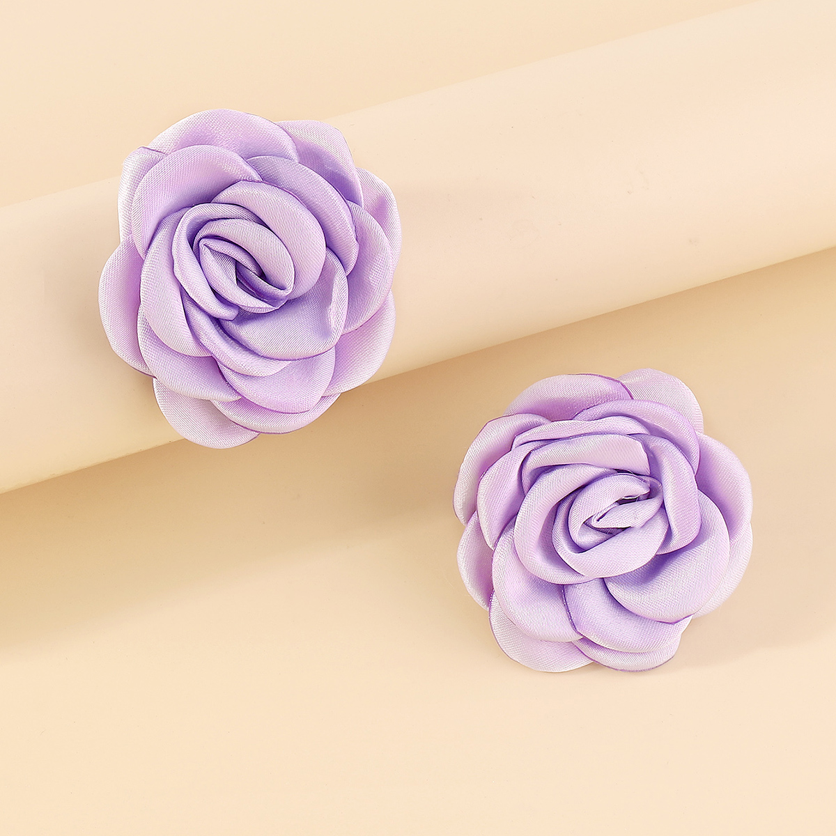 1 Pair Elegant Cute Vintage Style Flower Handmade Cloth Iron Fabric Ear Studs display picture 23