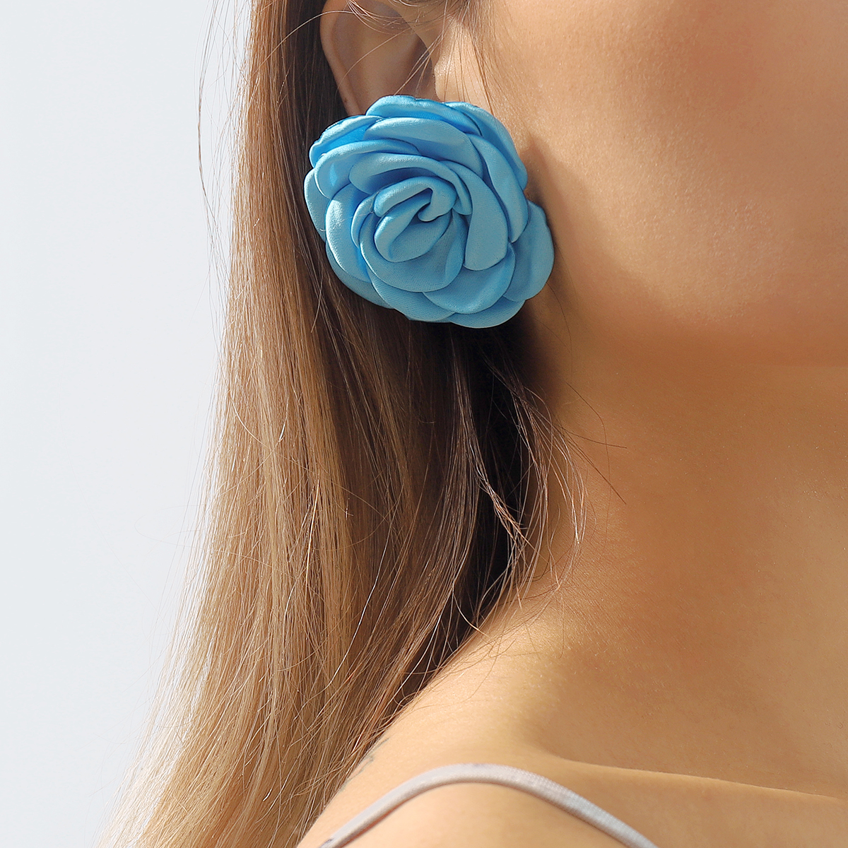 1 Pair Elegant Cute Vintage Style Flower Handmade Cloth Iron Fabric Ear Studs display picture 40
