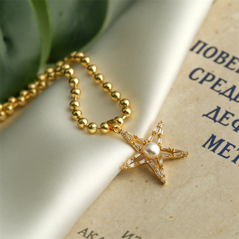 Glänzend Pentagramm Herzform Kupfer Überzug Inlay Zirkon Vergoldet Halskette Mit Anhänger display picture 9