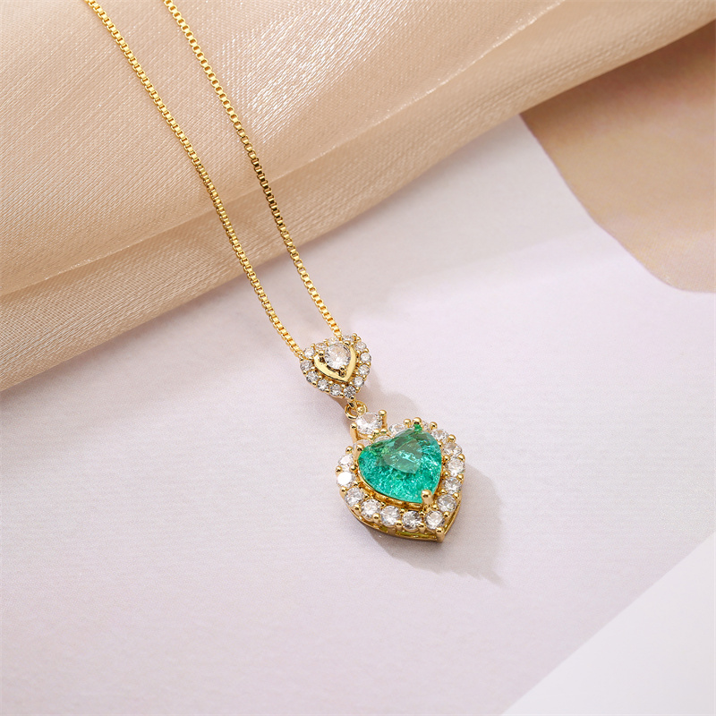 Ig Style Sweet Heart Shape Copper Plating Inlay Zircon Gold Plated Pendant Necklace display picture 7