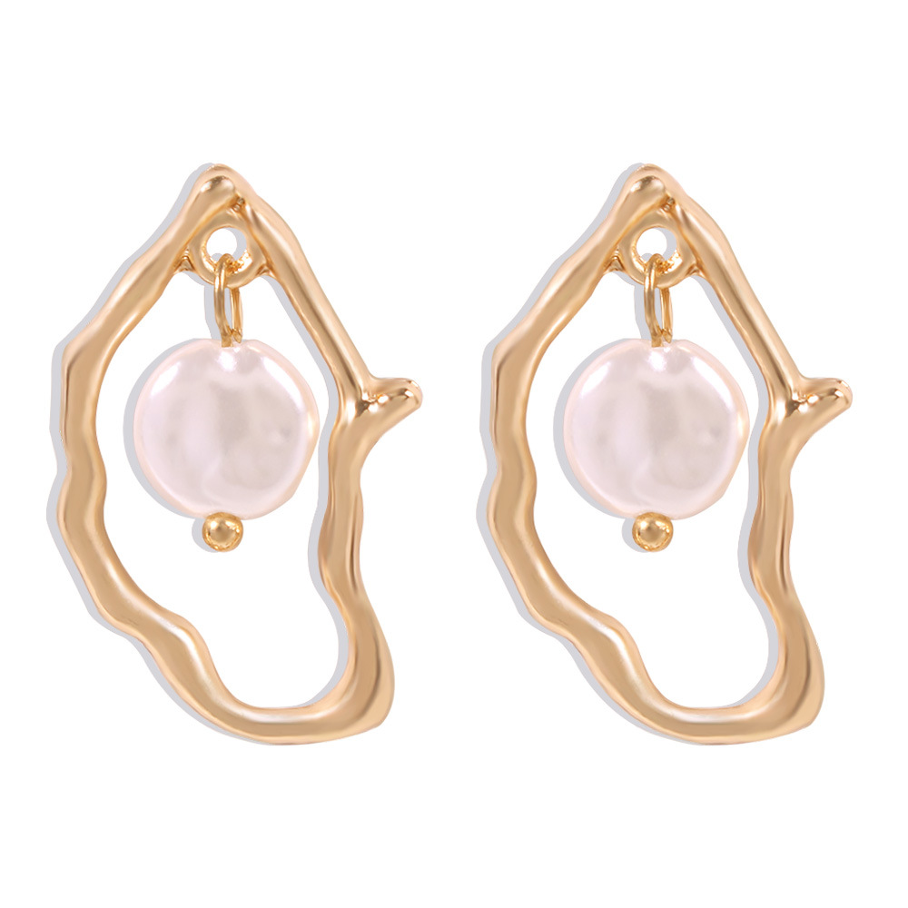 Elegant Geometric Alloy Inlay Artificial Pearls Women's Drop Earrings display picture 1