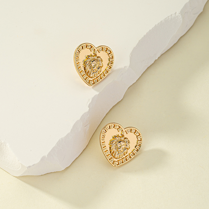Cool Style Heart Shape Lion Alloy Plating Women's Ear Studs display picture 3