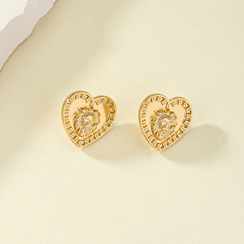 Cool Style Heart Shape Lion Alloy Plating Women's Ear Studs display picture 4