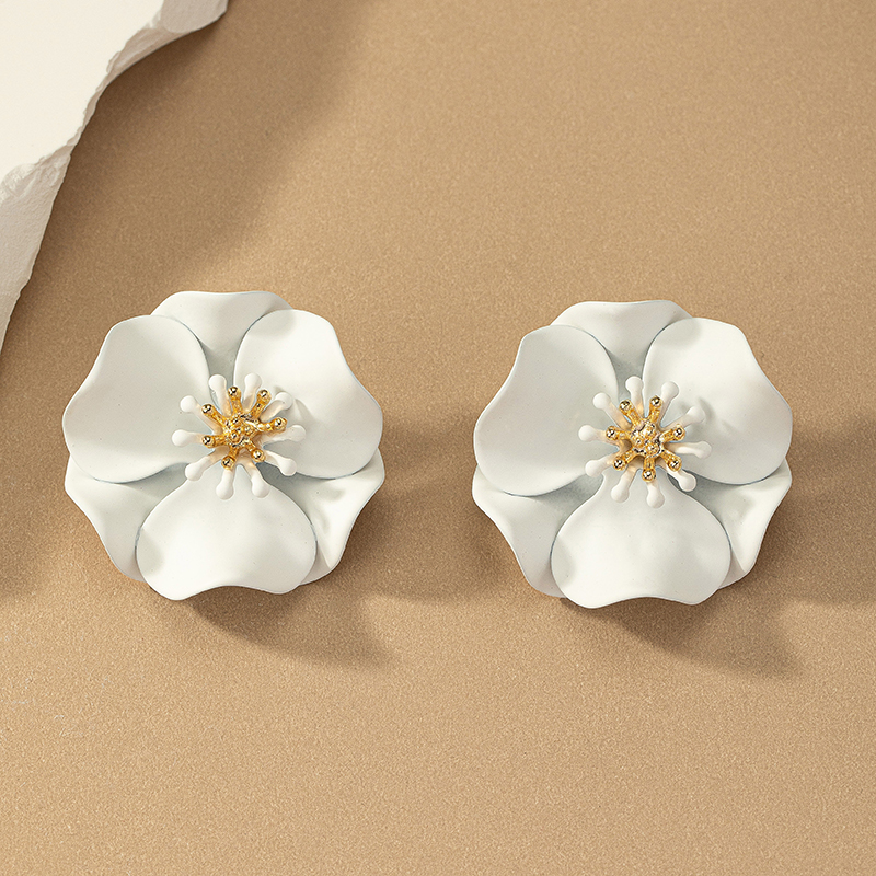 Elegant Pastoral Flower Alloy Plating Women's Ear Studs display picture 8