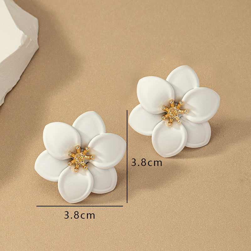 Elegant Pastoral Flower Alloy Plating Women's Ear Studs display picture 7