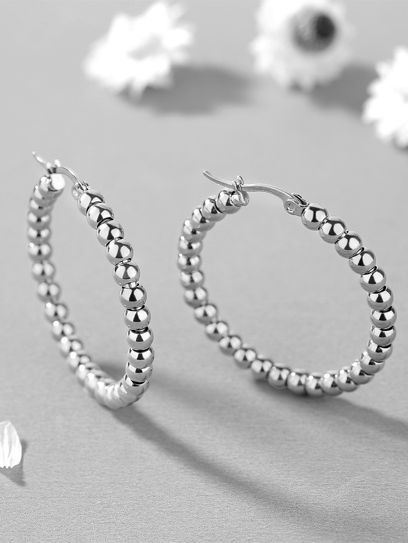 1 Pair Simple Style Circle Polishing Titanium Steel Earrings display picture 4