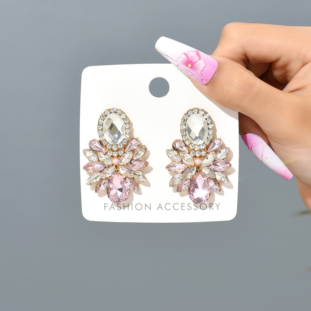 Luxurious Shiny Geometric Zinc Alloy Inlay Rhinestones Women's Drop Earrings display picture 2