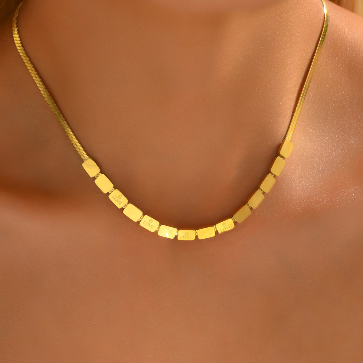 201 Edelstahl 18 Karat Vergoldet Einfacher Stil Überzug Inlay Brief Quadrat Herzform Hülse Halskette display picture 22