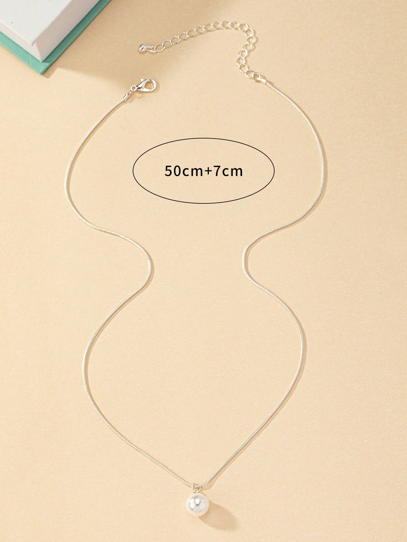 Élégant Style Simple Balle Alliage Incruster Perles Artificielles Plaqué Argent Femmes Pendentif display picture 3