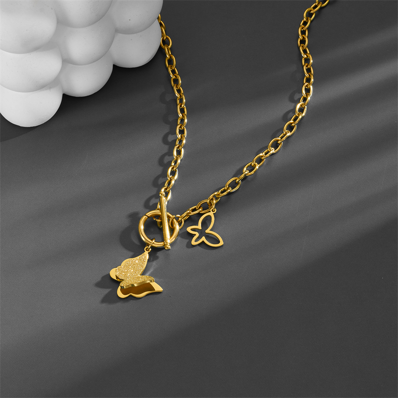 Titanium Steel 18K Gold Plated IG Style Simple Style Toggle Plating Butterfly Pendant Necklace display picture 3