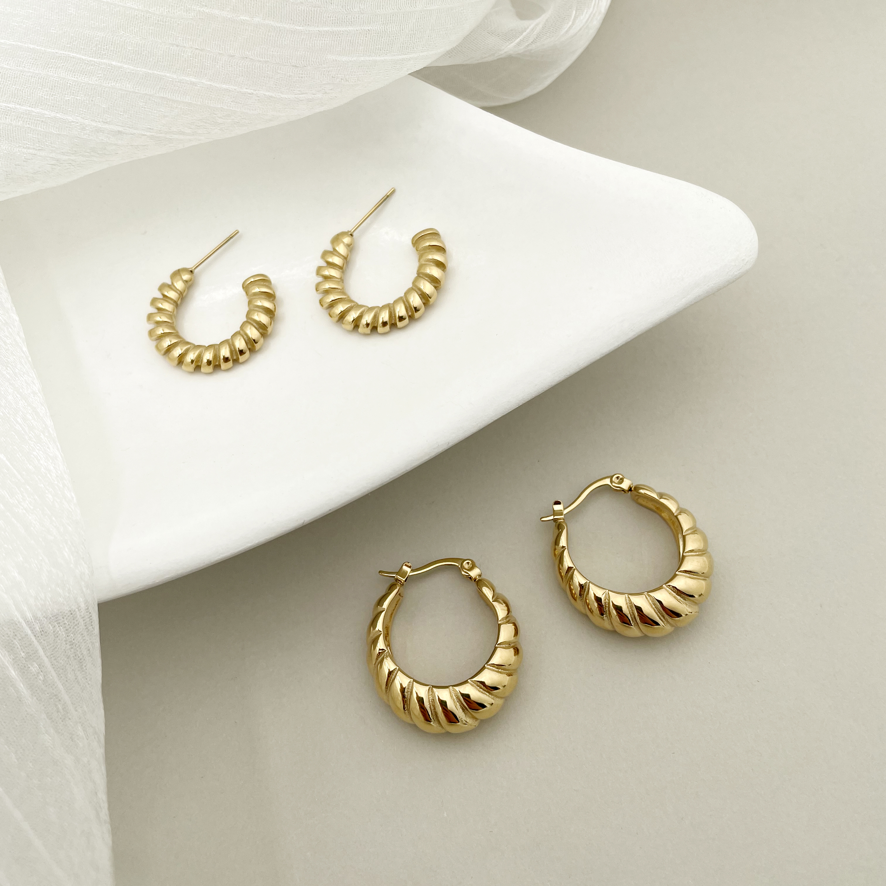 1 Pair IG Style Geometric Plating 304 Stainless Steel 14K Gold Plated Earrings display picture 2