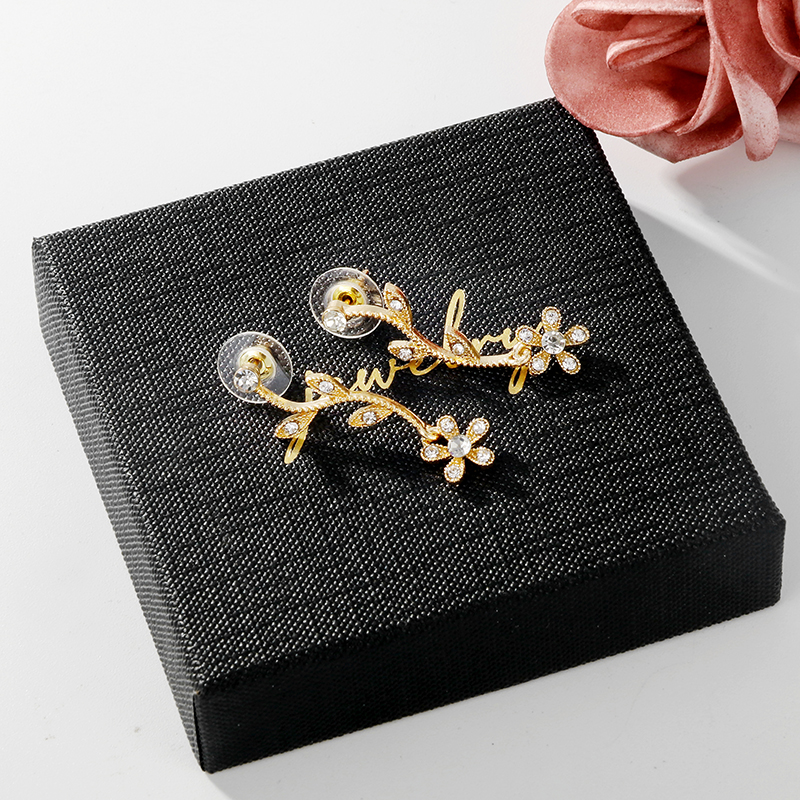 Elegant Leaf Alloy Inlay Rhinestones Silver Plated Women's Earrings Necklace display picture 8