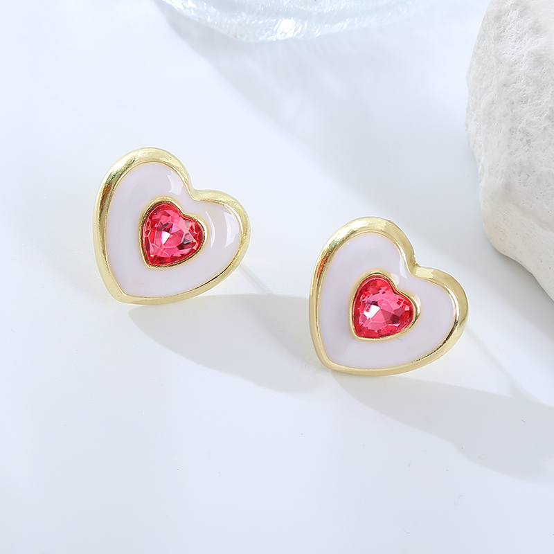 Sweet Artistic Heart Shape Alloy Plating Inlay Rhinestones Gold Plated Women's Ear Studs display picture 5