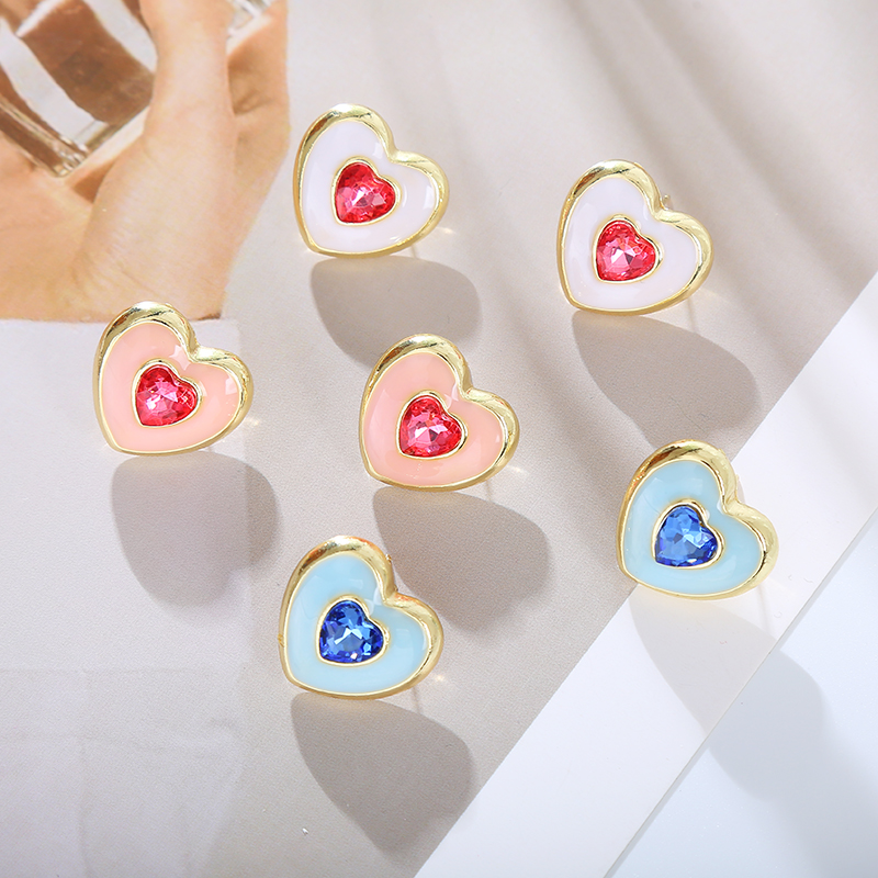 Sweet Artistic Heart Shape Alloy Plating Inlay Rhinestones Gold Plated Women's Ear Studs display picture 3