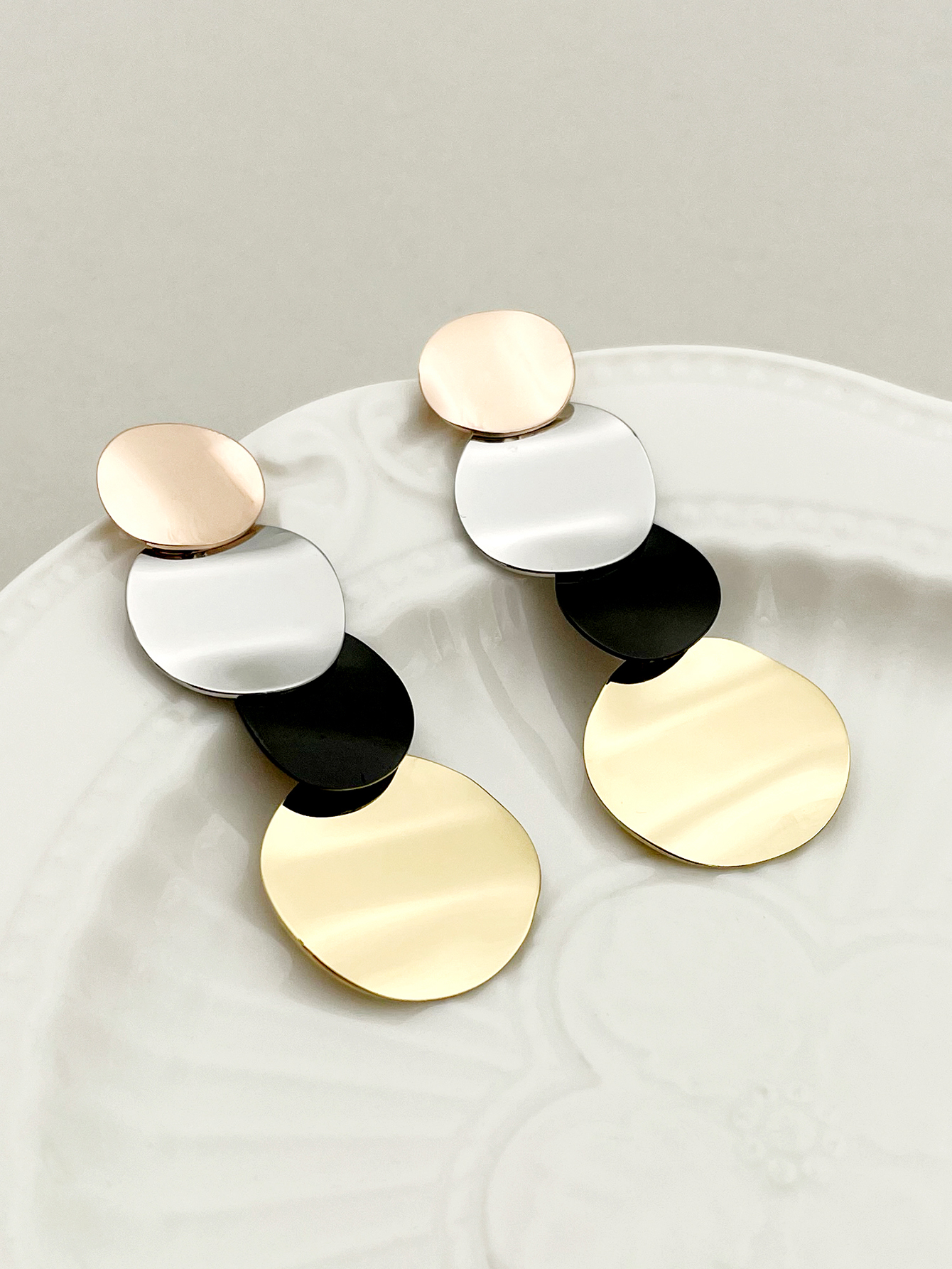 1 Pair Exaggerated Round Plating 304 Stainless Steel 14K Gold Plated Rose Gold Plated Drop Earrings display picture 3