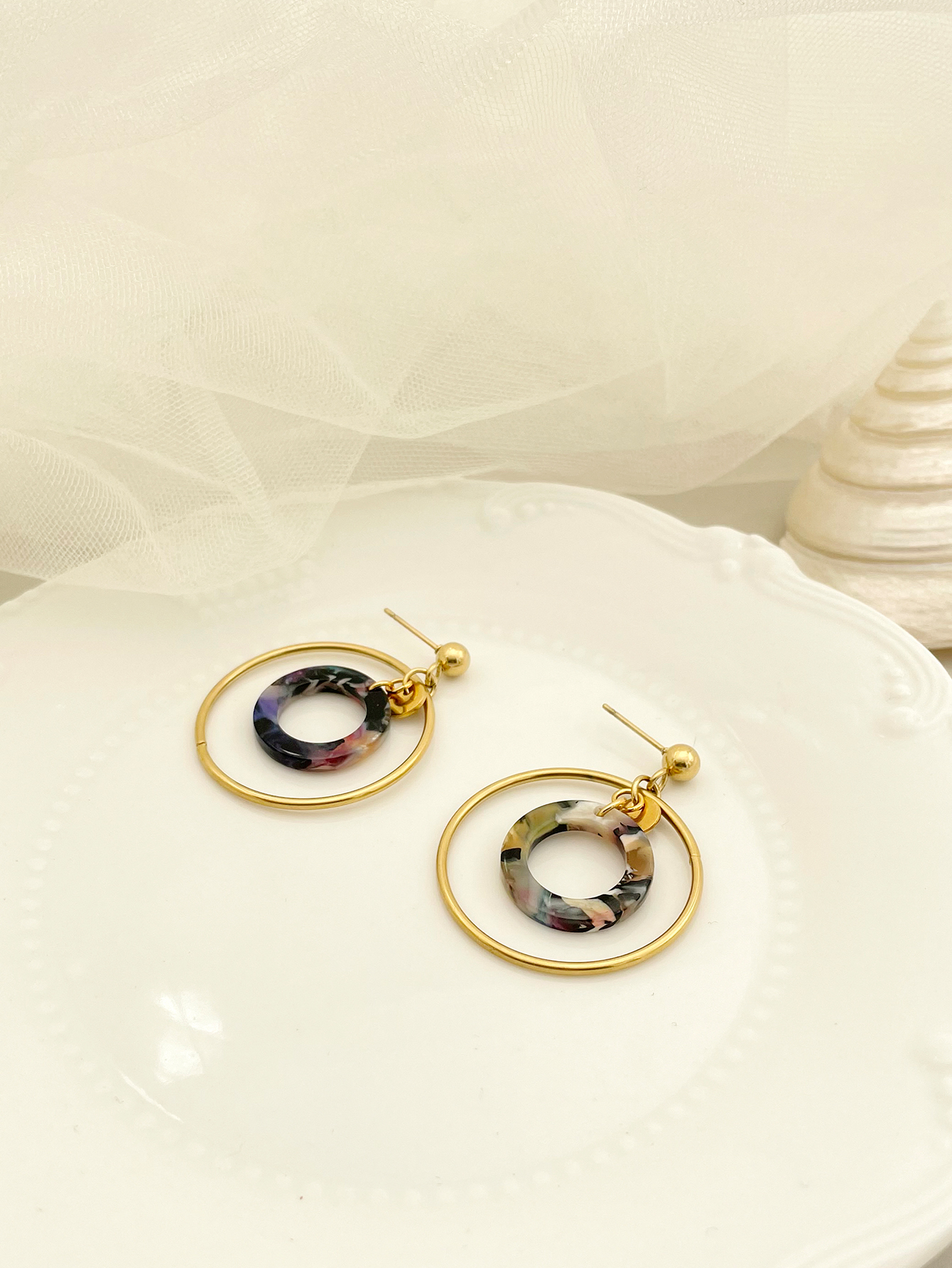 1 Pair Modern Style Round Plating 304 Stainless Steel Arylic 14K Gold Plated Drop Earrings display picture 2