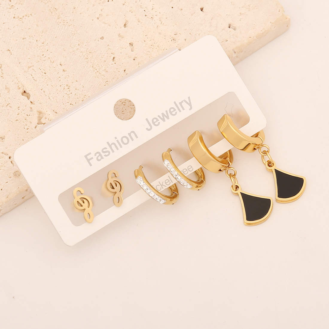 1 Set Classic Style Commute Star Moon Heart Shape Enamel Inlay Stainless Steel Zircon 18K Gold Plated Earrings display picture 2