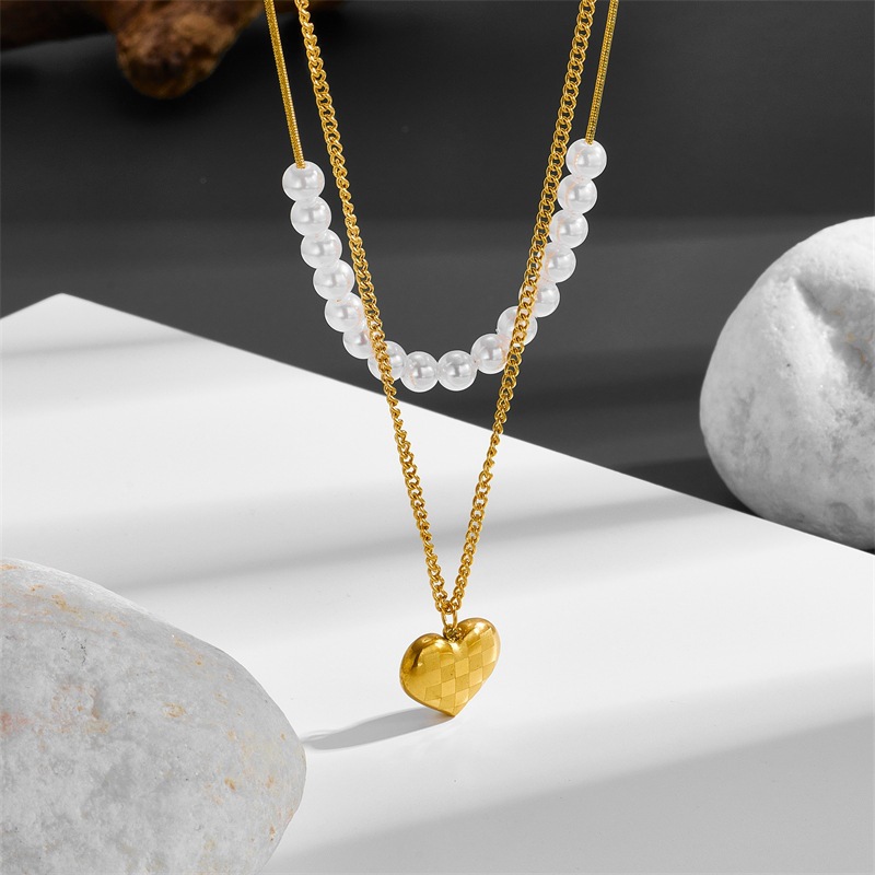 Imitation Pearl Titanium Steel 18K Gold Plated Elegant Sweet Heart Shape Layered Necklaces display picture 4