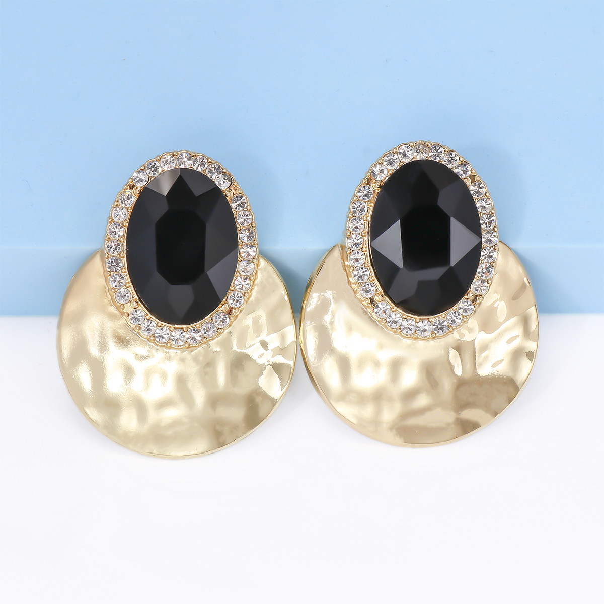 Elegant Retro Oval Alloy Plating Inlay Artificial Diamond Women's Ear Studs display picture 4