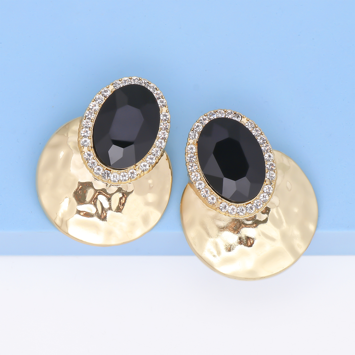 Elegant Retro Oval Alloy Plating Inlay Artificial Diamond Women's Ear Studs display picture 11