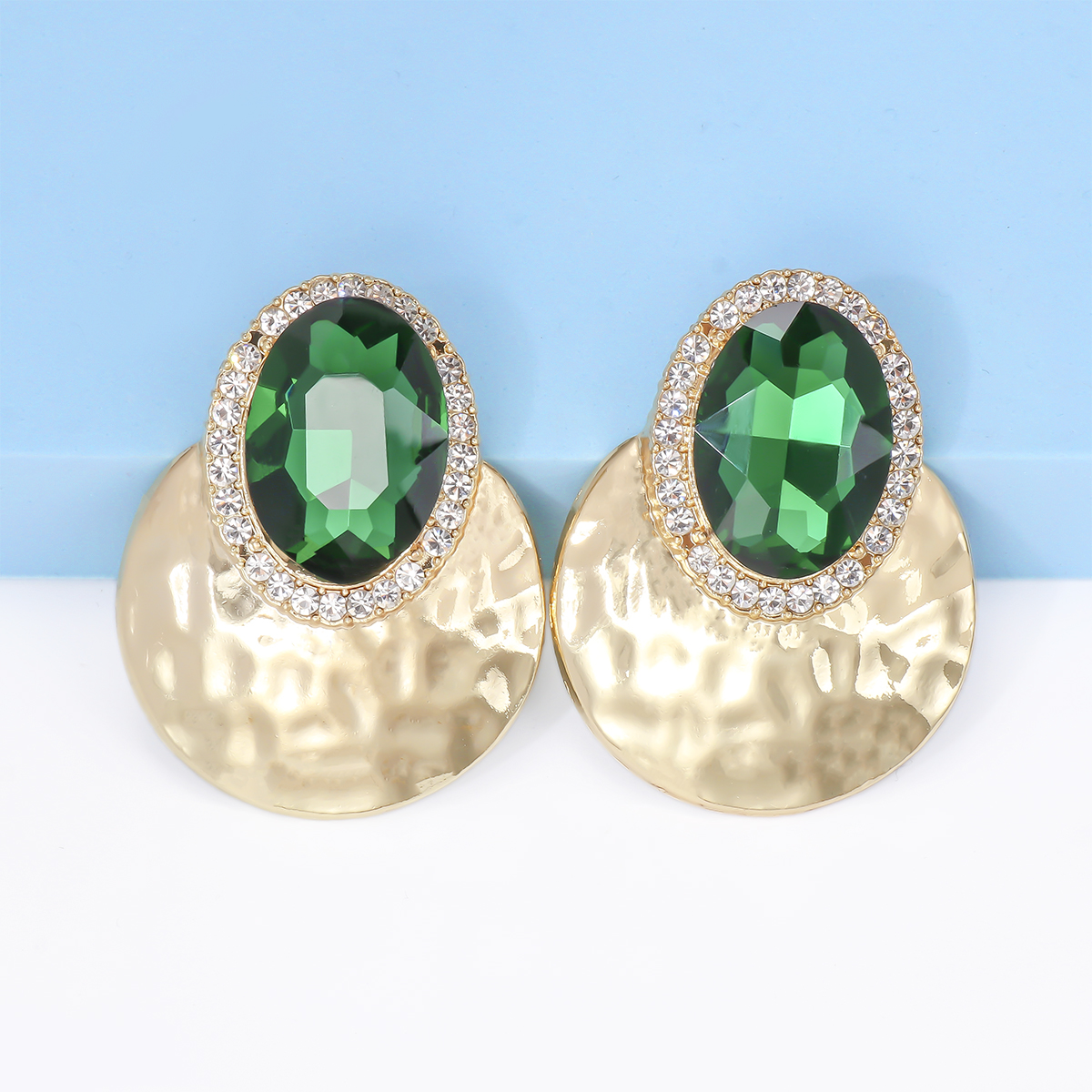 Elegant Retro Oval Alloy Plating Inlay Artificial Diamond Women's Ear Studs display picture 18