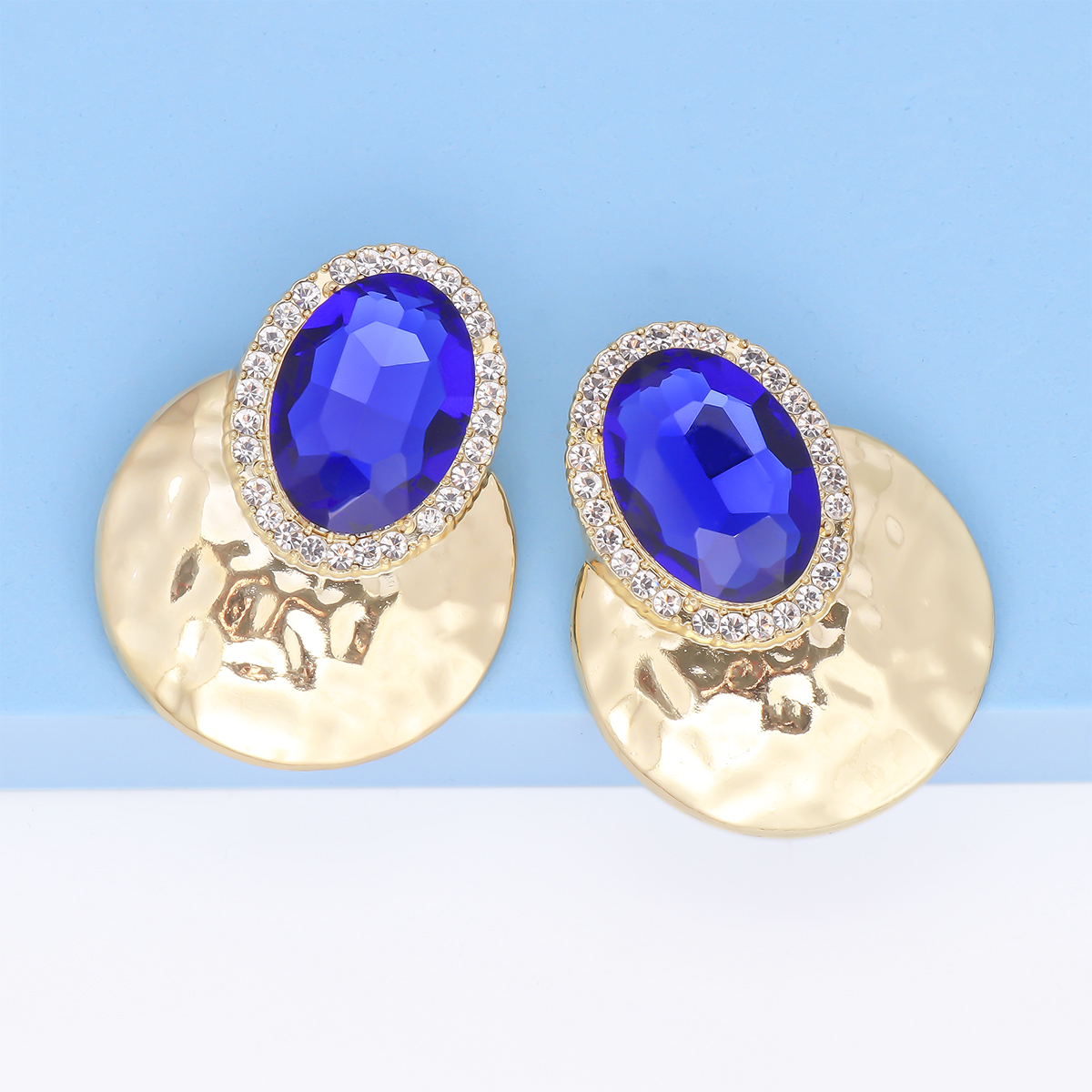 Elegant Retro Oval Alloy Plating Inlay Artificial Diamond Women's Ear Studs display picture 12
