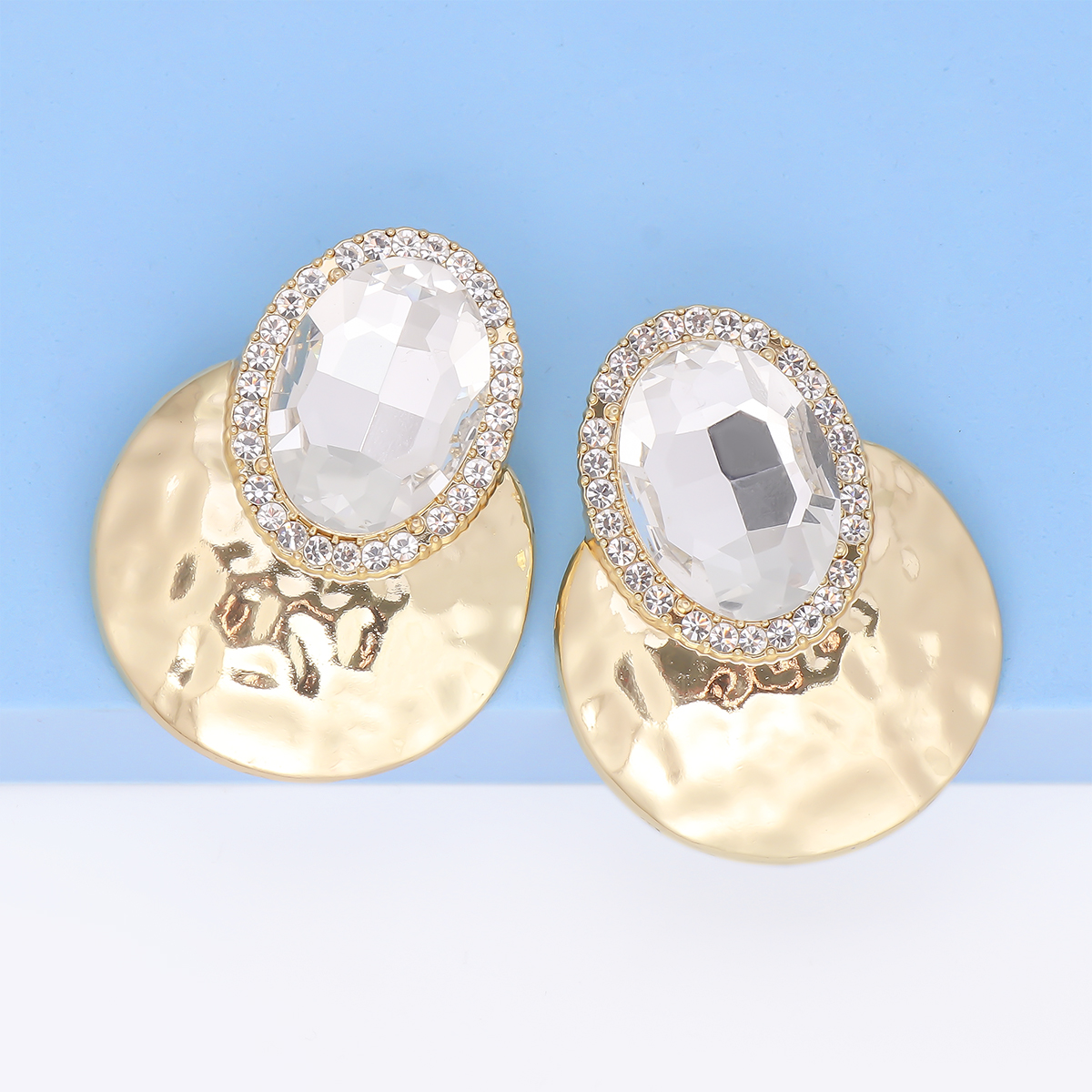 Elegant Retro Oval Alloy Plating Inlay Artificial Diamond Women's Ear Studs display picture 13