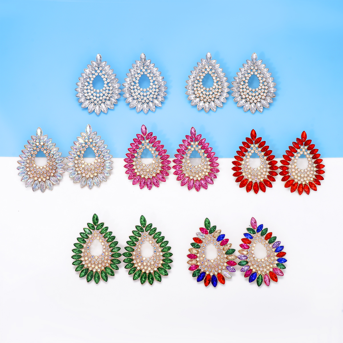 Elegant Glam Water Droplets Alloy Inlay Acrylic Artificial Diamond Women's Ear Studs display picture 3