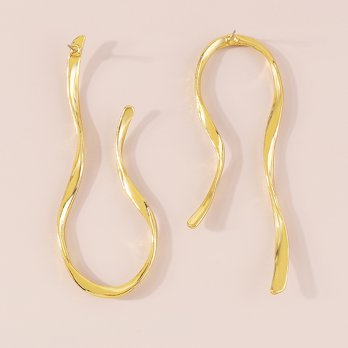 Vintage Style Exaggerated Simple Style Irregular Alloy Asymmetrical Irregular Women's Ear Studs display picture 4