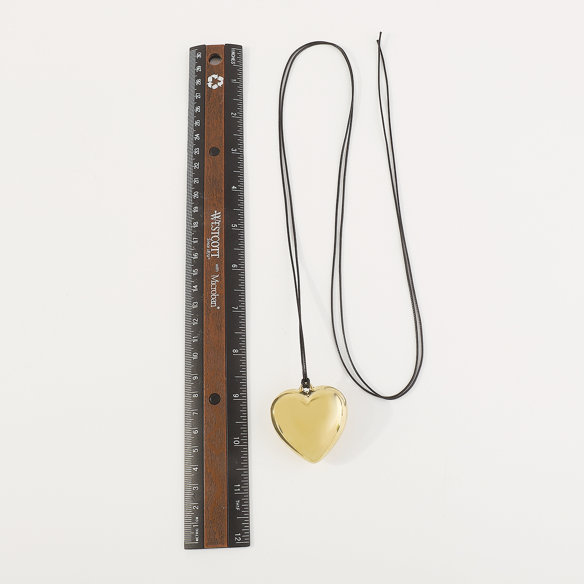 Vintage-stil Einfacher Stil Herzform Legierung Lederseil Handgemacht Dreidimensional Frau Halskette Mit Anhänger display picture 12
