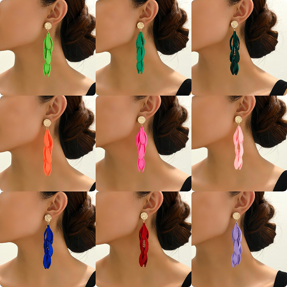 Elegant Sweet Petal Arylic Zinc Alloy Women's Dangling Earrings display picture 2
