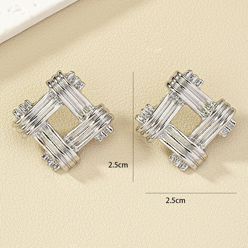 Streetwear Quadrilateral Alloy Women's Ear Studs display picture 10