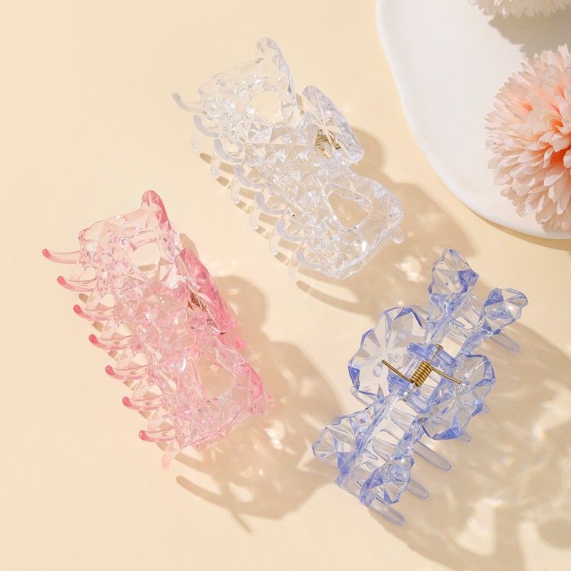 Cute Commute Solid Color Arylic Transparent Hair Clip display picture 1