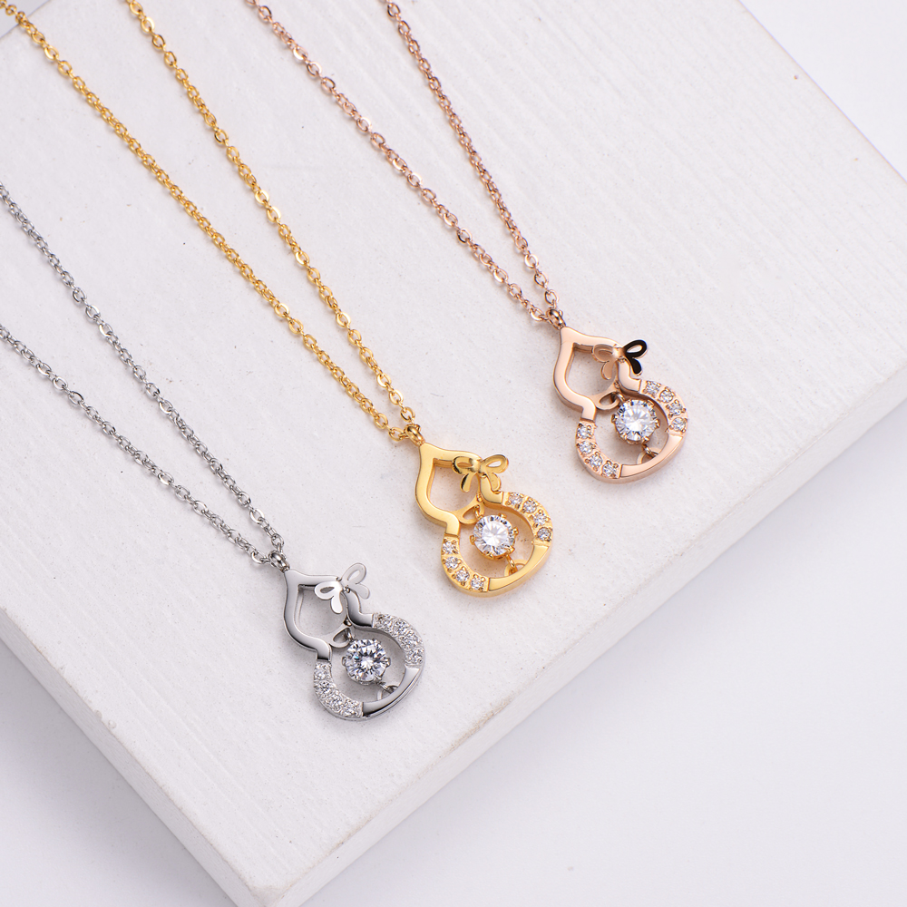 304 Stainless Steel 18K Gold Plated Rose Gold Plated Elegant Lady Plating Inlay Letter Star Heart Shape Zircon Pendant Necklace display picture 4