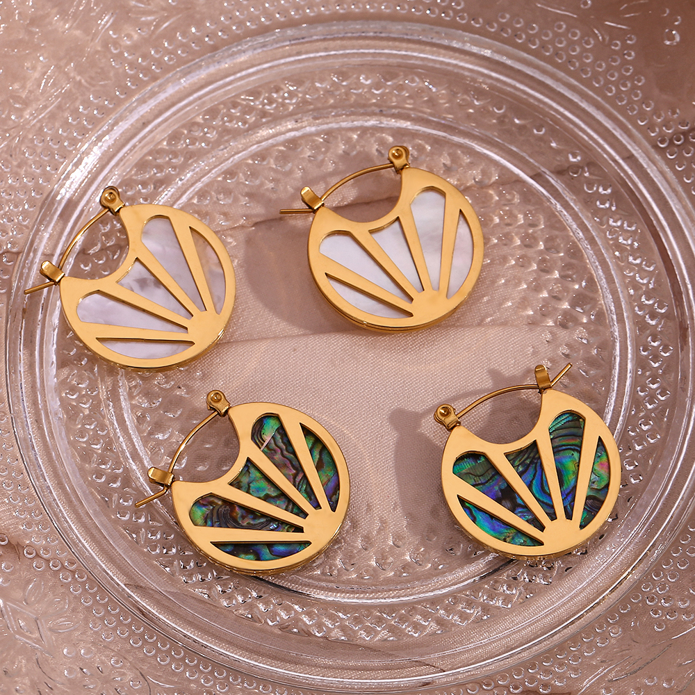 1 Pair Vintage Style Sector Plating Stainless Steel 18k Gold Plated Earrings display picture 10