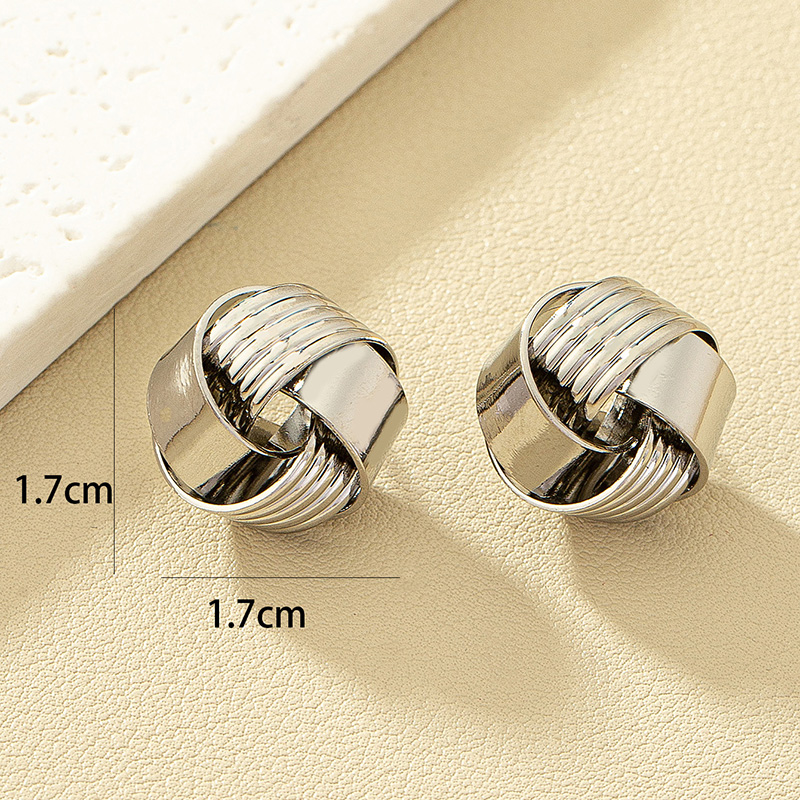 Simple Style Solid Color Alloy Women's Ear Studs display picture 5