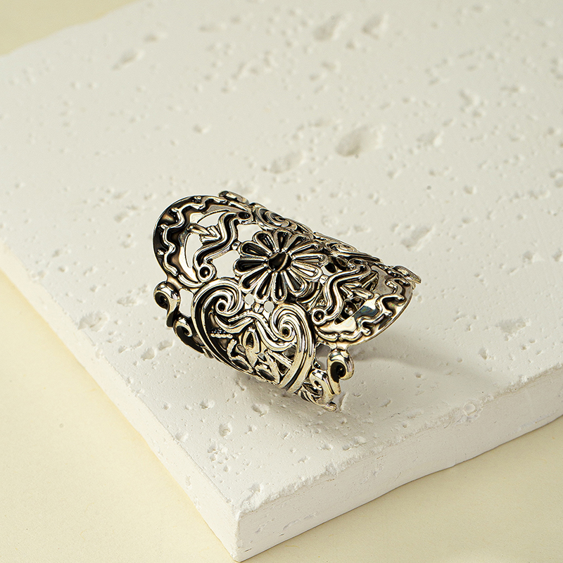Wholesale Jewelry Hip-hop Retro Flower Alloy Plating Rings display picture 5