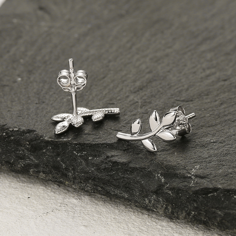 1 Pair Simple Style Classic Style Leaf Plating Sterling Silver White Gold Plated Ear Studs display picture 3
