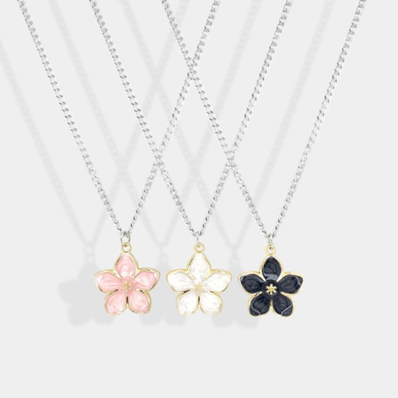 Sweet Flower Alloy Women's Pendant Necklace display picture 4