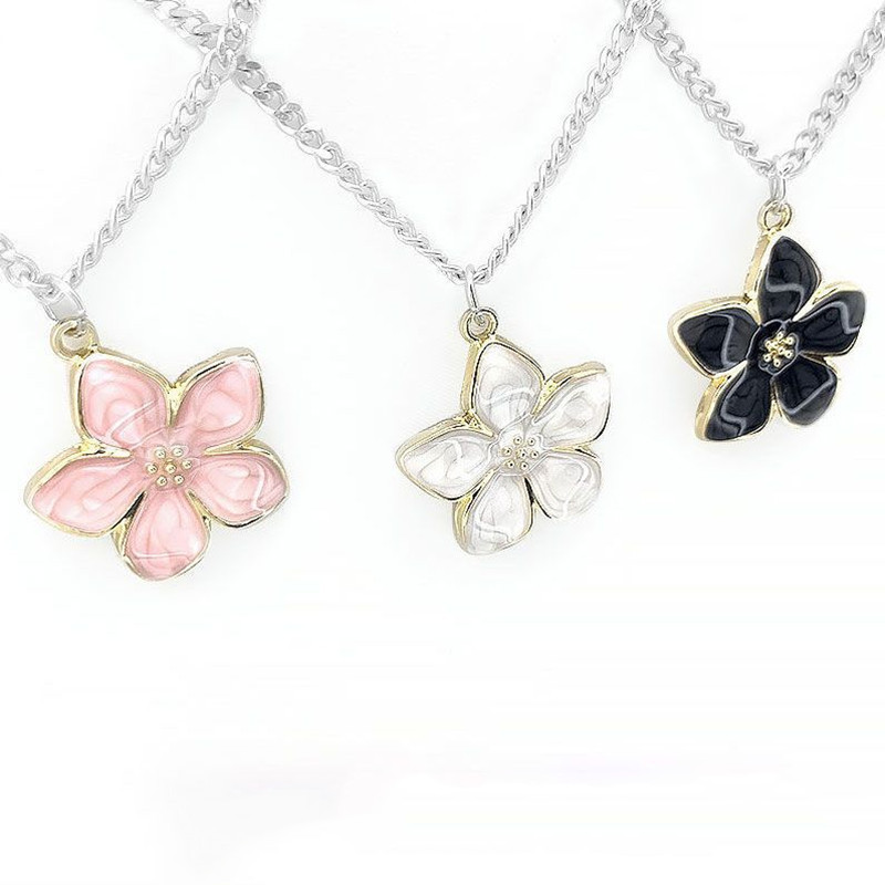 Sweet Flower Alloy Women's Pendant Necklace display picture 8